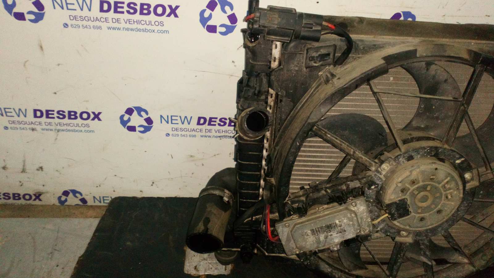 Recambio de RADIADOR AGUA para FORD FOCUS BERLINA (CAP) KKDA referencia OEM IAM 3M5H8005TL   - PLATA 4