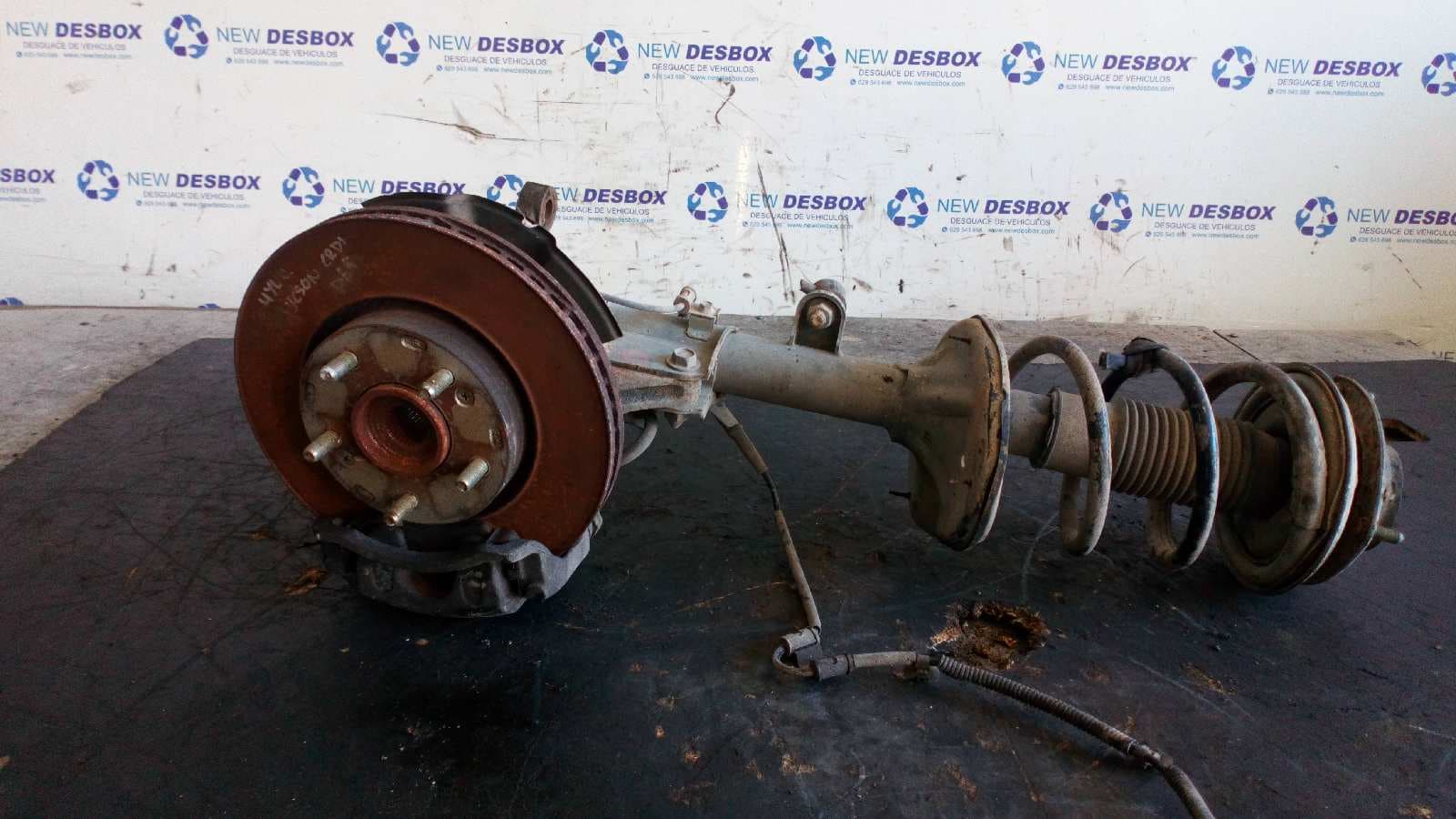 Recambio de MANGUETA DELANTERA DERECHA para HYUNDAI TUCSON (JM) 2.0 CRDi CAT D4EA referencia OEM IAM    - NEGRO 2