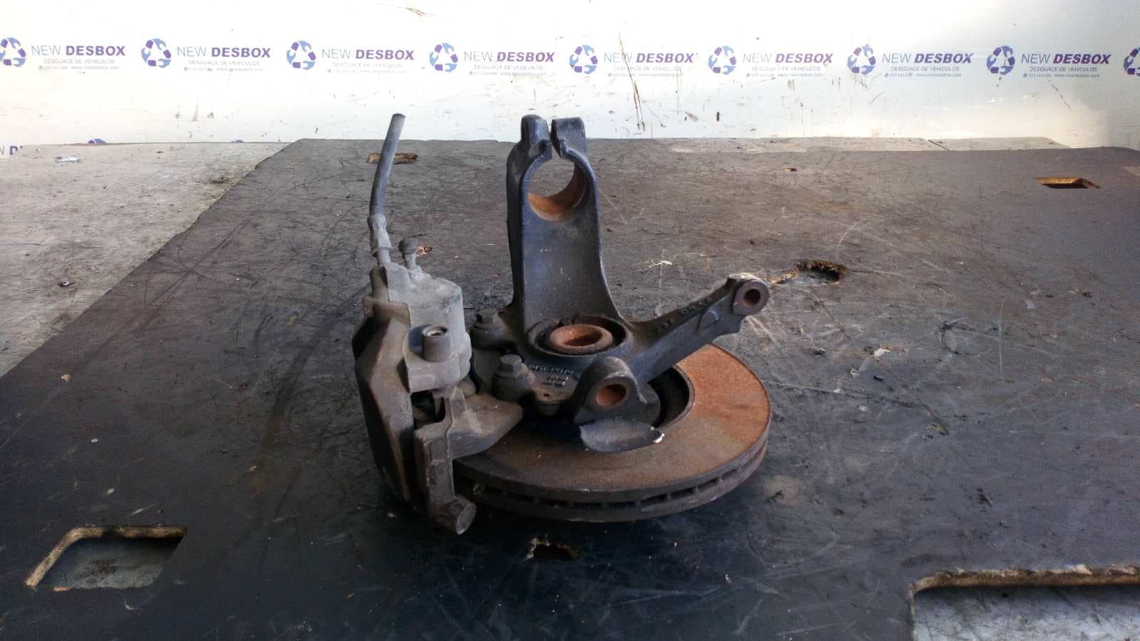 Recambio de MANGUETA DELANTERA DERECHA para FORD FOCUS C-MAX (CAP) G6DD referencia OEM IAM 3M513K170 3
