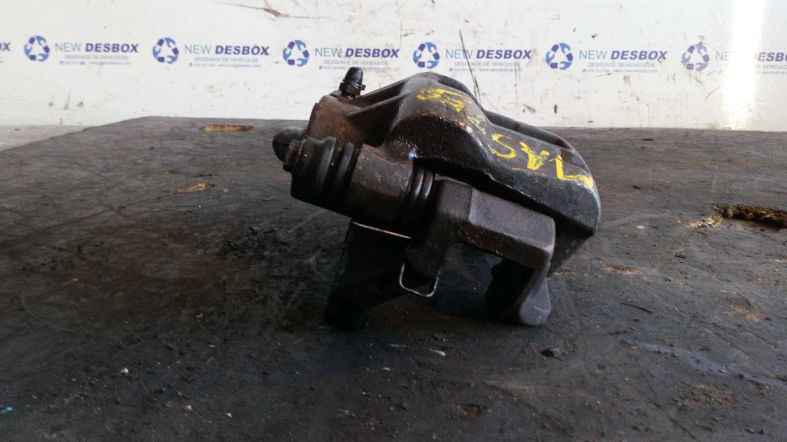 Recambio de PINZA DE FRENO DELANTERA DERECHA para RENAULT MASTER COMBI DESDE '98 2.2 Diesel G9U720 referencia OEM IAM 201317   - BLANCO 7