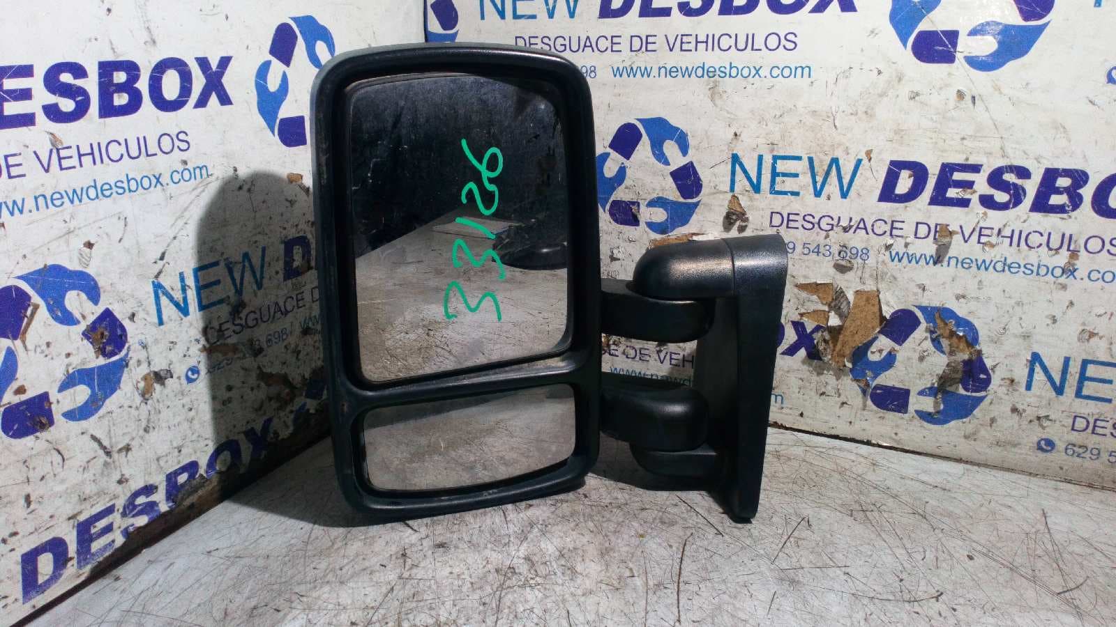 Recambio de RETROVISOR IZQUIERDO para RENAULT TRAFIC (DESDE 5.89) 2.1 Diesel J8S referencia OEM IAM    - BLANCO