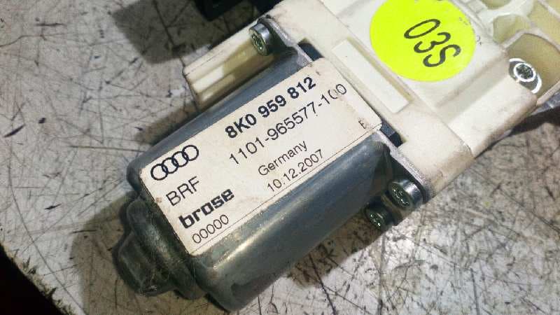 Recambio de ELEVALUNAS TRASERO DERECHO para AUDI A4 BER. (B8) Basis CAG referencia OEM IAM 8K0959812     - NEGRO 2