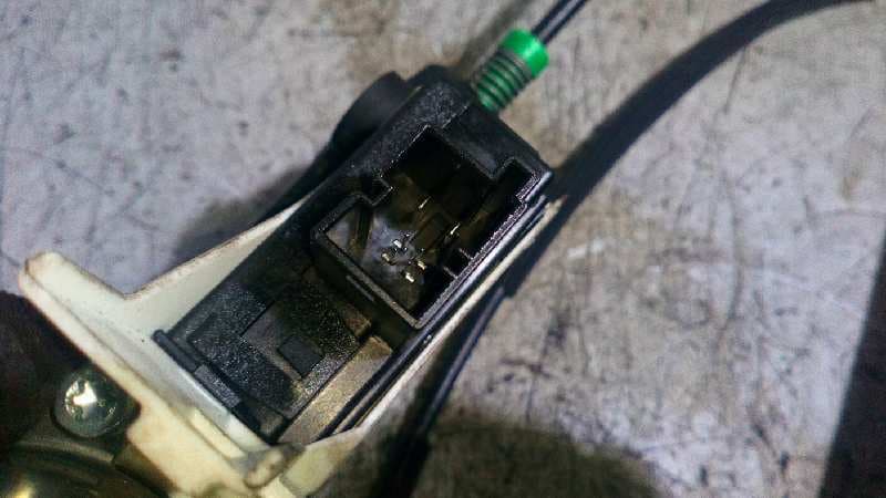 Recambio de ELEVALUNAS DELANTERO DERECHO para AUDI A4 BER. (B8) Basis CAG referencia OEM IAM 8K0959802   - NEGRO 4