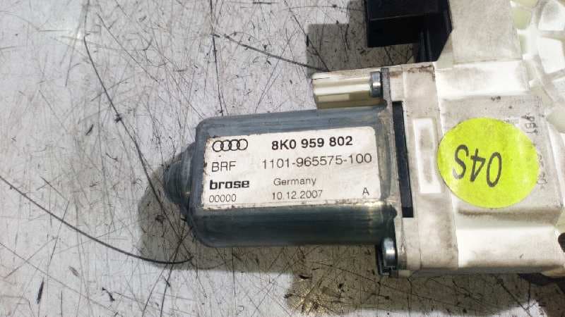Recambio de ELEVALUNAS DELANTERO DERECHO para AUDI A4 BER. (B8) Basis CAG referencia OEM IAM 8K0959802   - NEGRO 2