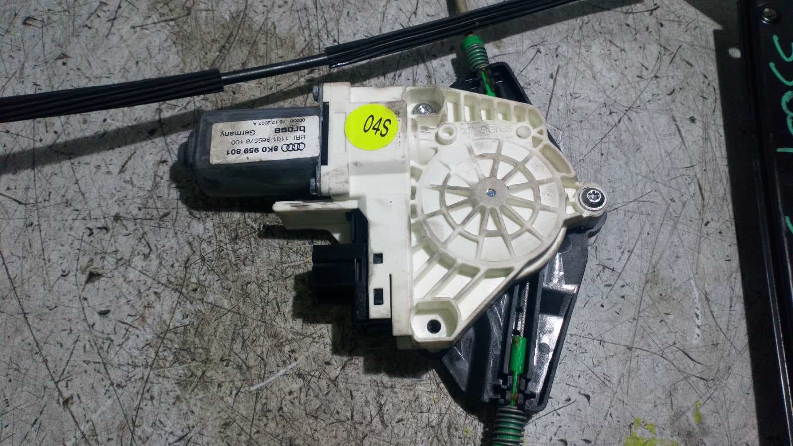 Recambio de ELEVALUNAS DELANTERO IZQUIERDO para AUDI A4 BER. (B8) Basis CAG referencia OEM IAM 8K0959801   - NEGRO 5