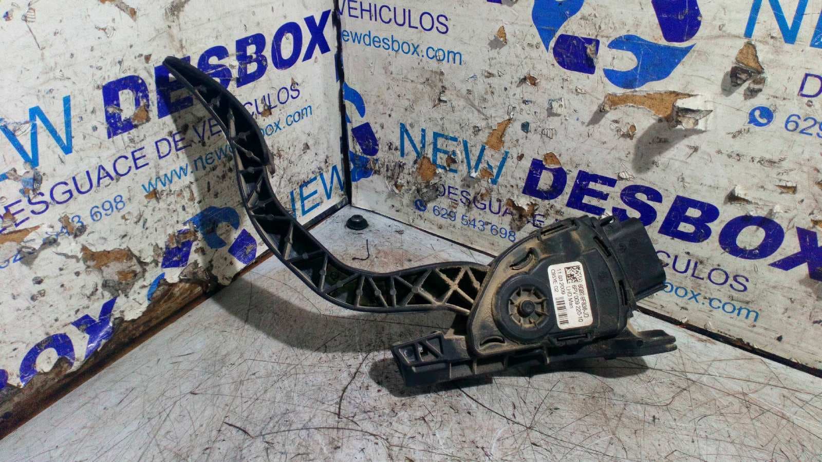 Recambio de PEDAL ACELERADOR para FORD S-MAX (CA1) Titanium (03.2010->) QXWB referencia OEM IAM    - BLANCO 6