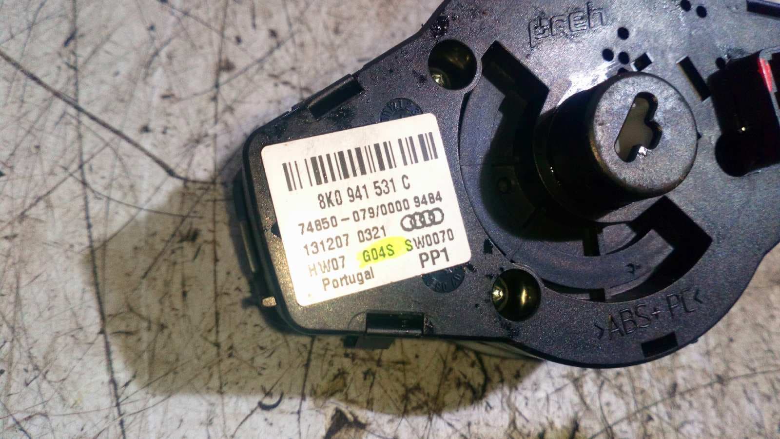 Recambio de MANDO LUCES para AUDI A4 BER. (B8) Basis CAG referencia OEM IAM 8K0941531C   - NEGRO 4
