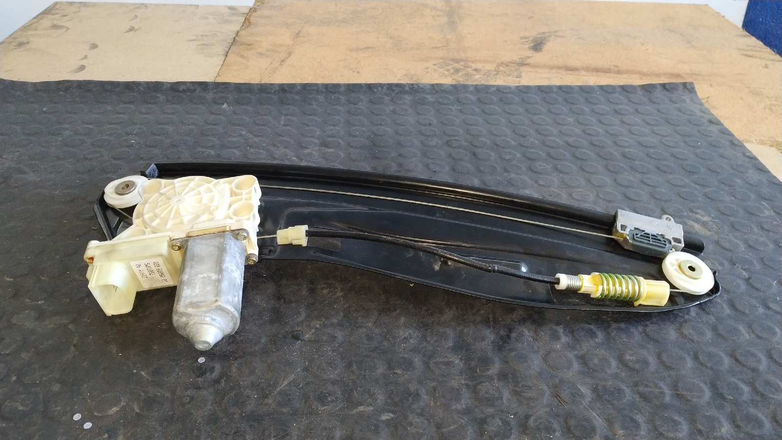 Recambio de ELEVALUNAS TRASERO DERECHO para BMW SERIE 7 (E65/E66) N73B60 referencia OEM IAM 7024814   - AZUL 5