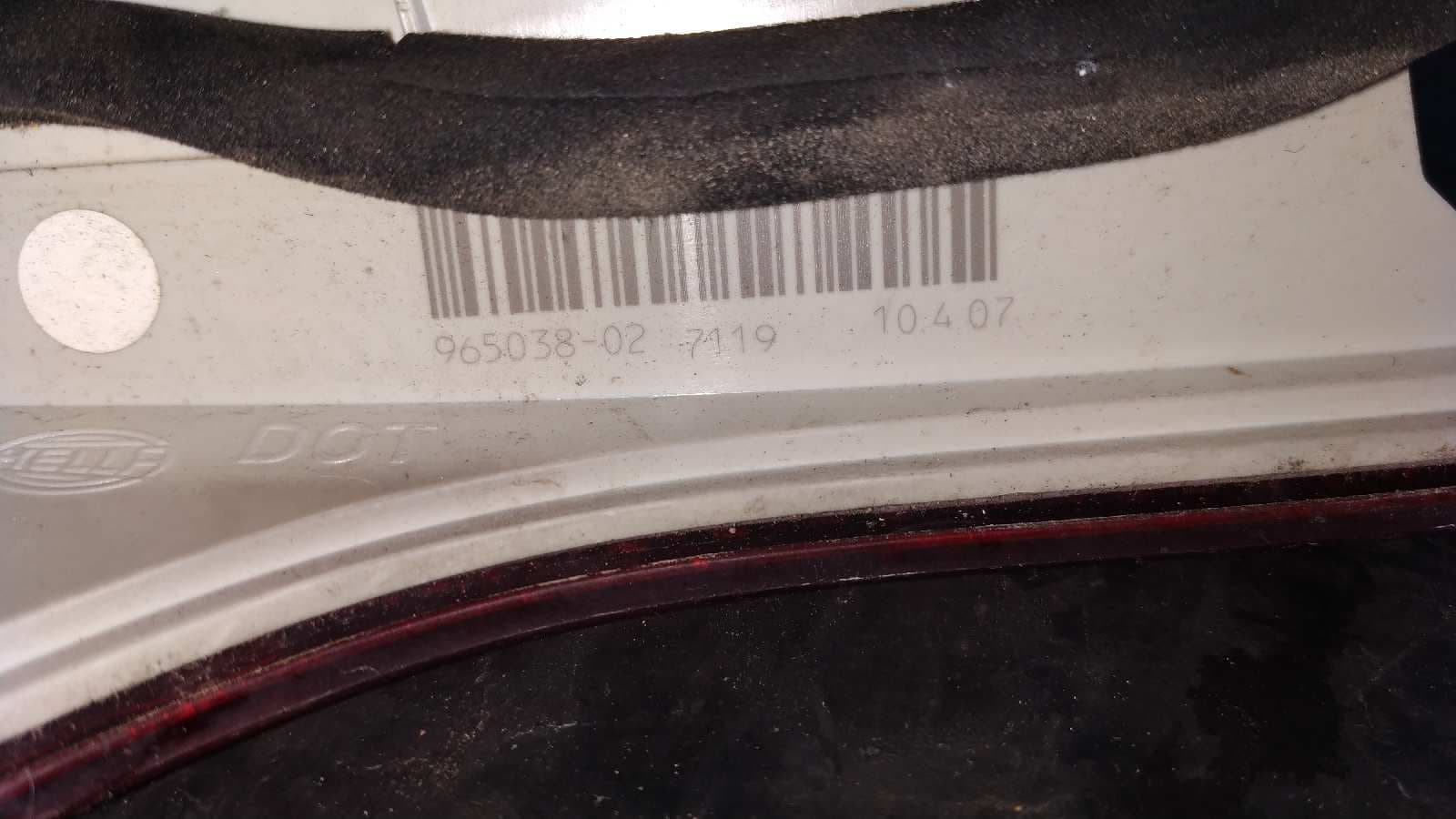 Recambio de PILOTO PORTON DERECHO para AUDI A4 BERLINA (8E) BRE        referencia OEM IAM 965160   - NEGRO 4