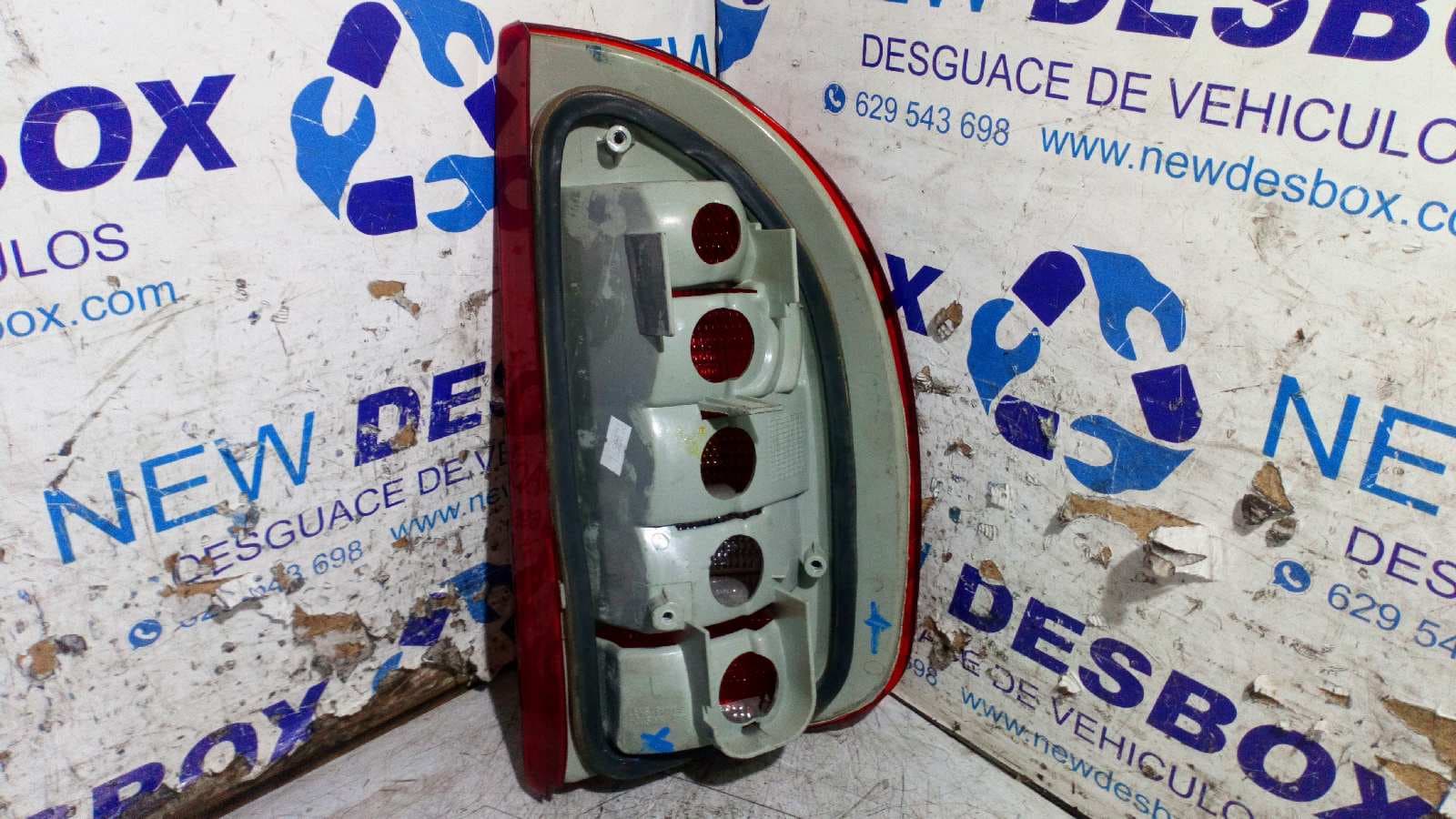 Recambio de PILOTO TRASERO IZQUIERDO para OPEL CORSA B referencia OEM IAM 01442190GLR 2