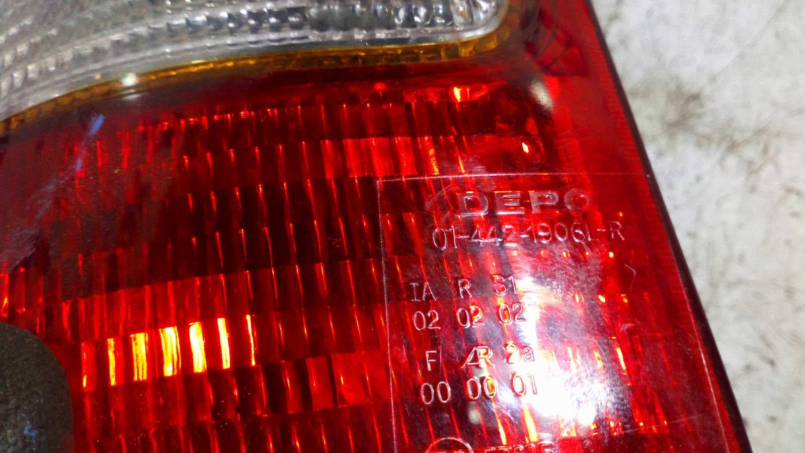 Recambio de PILOTO TRASERO IZQUIERDO para OPEL CORSA B referencia OEM IAM 01442190GLR 3