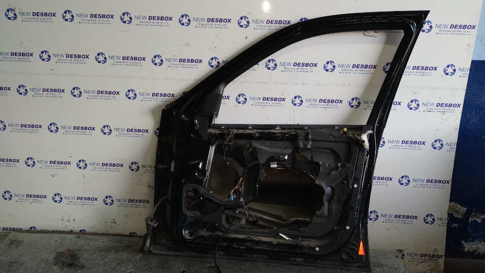 Recambio de PUERTA DELANTERA DERECHA para BMW X5 (E53) M57TU referencia OEM IAM    - NEGRO 6