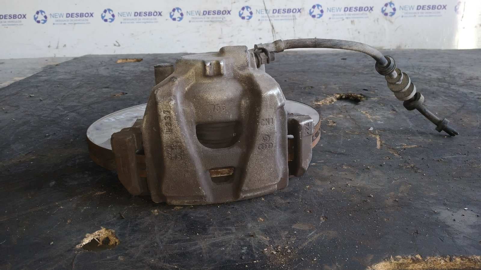 Recambio de PINZA DE FRENO DELANTERA DERECHA para AUDI A4 BER. (B8) Basis CAG referencia OEM IAM H337 756   - NEGRO