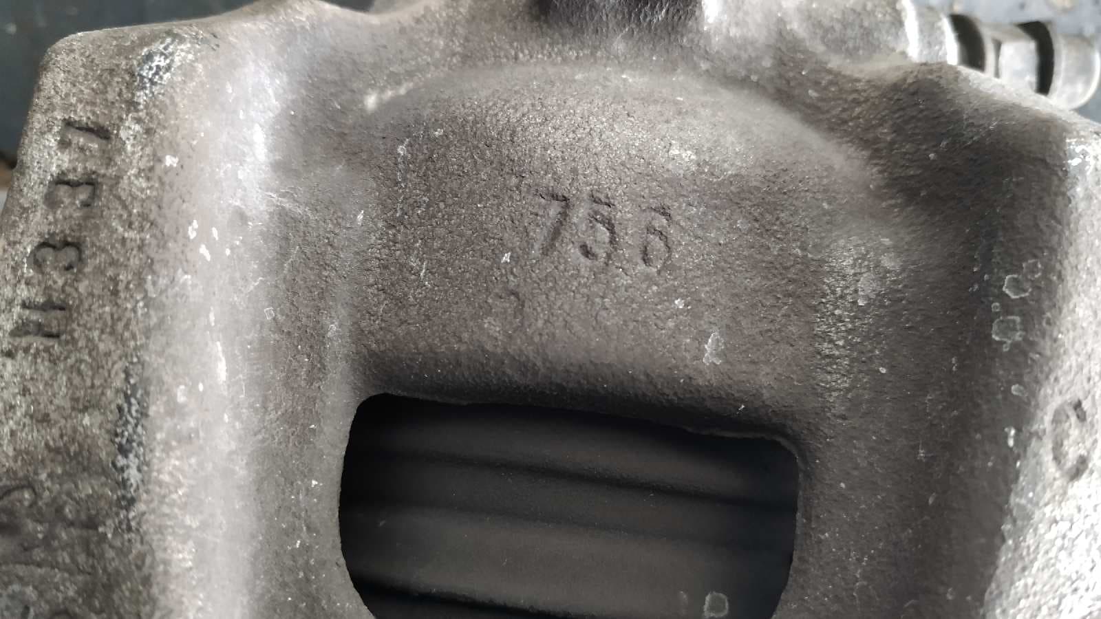 Recambio de PINZA DE FRENO DELANTERA DERECHA para AUDI A4 BER. (B8) Basis CAG referencia OEM IAM H337 756   - NEGRO 3
