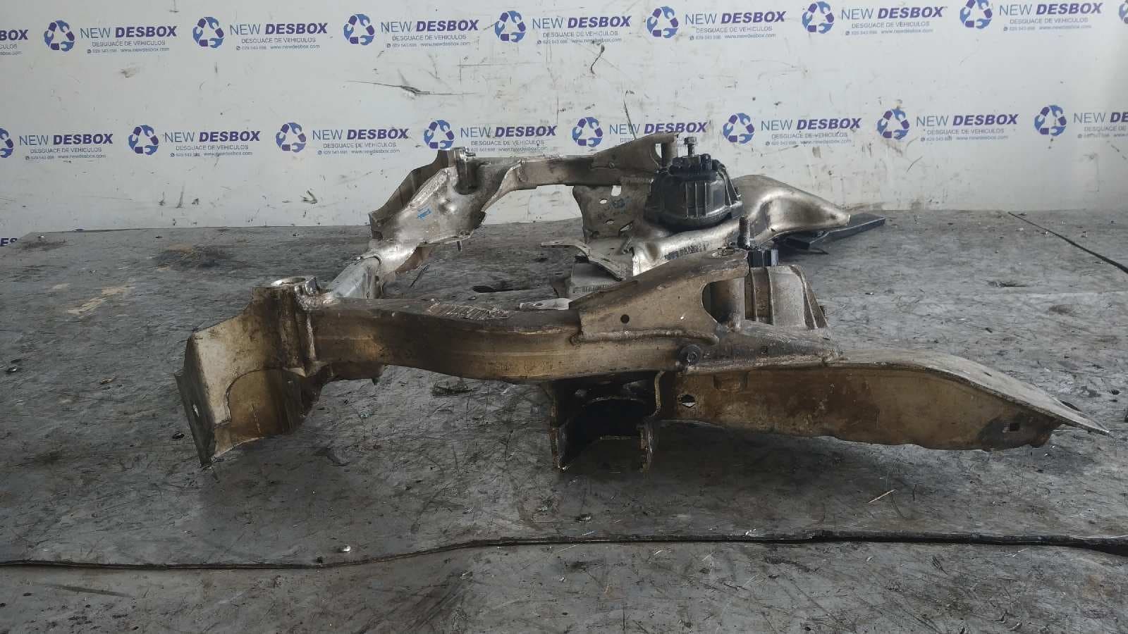 Recambio de PUENTE DELANTERO para BMW SERIE 3 BERLINA (E90) 204D4 referencia OEM IAM    - AZUL 5