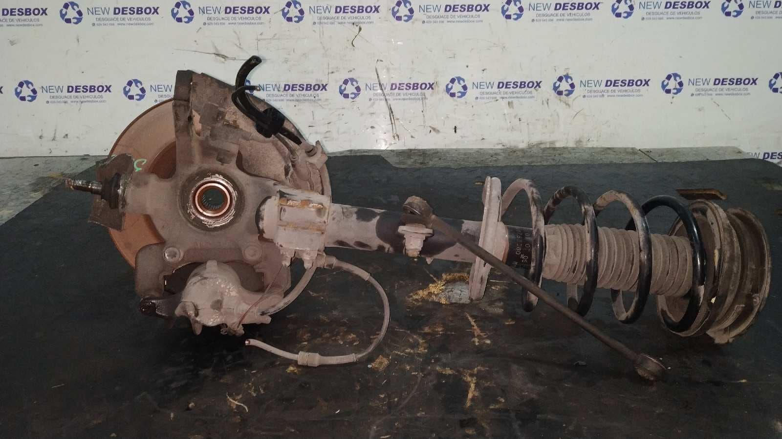 Recambio de MANGUETA DELANTERA IZQUIERDA para PEUGEOT 607 (S1) Básico 4HXDW12TED4FAP referencia OEM IAM    - AZUL