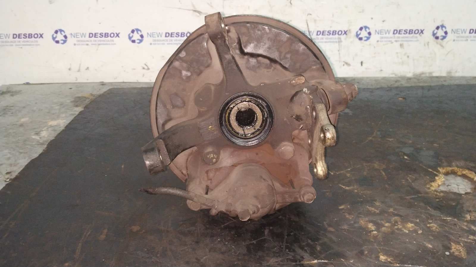 Recambio de MANGUETA DELANTERA IZQUIERDA para OPEL FRONTERA B Basis X22DTH referencia OEM IAM 5308009   - BEIGE