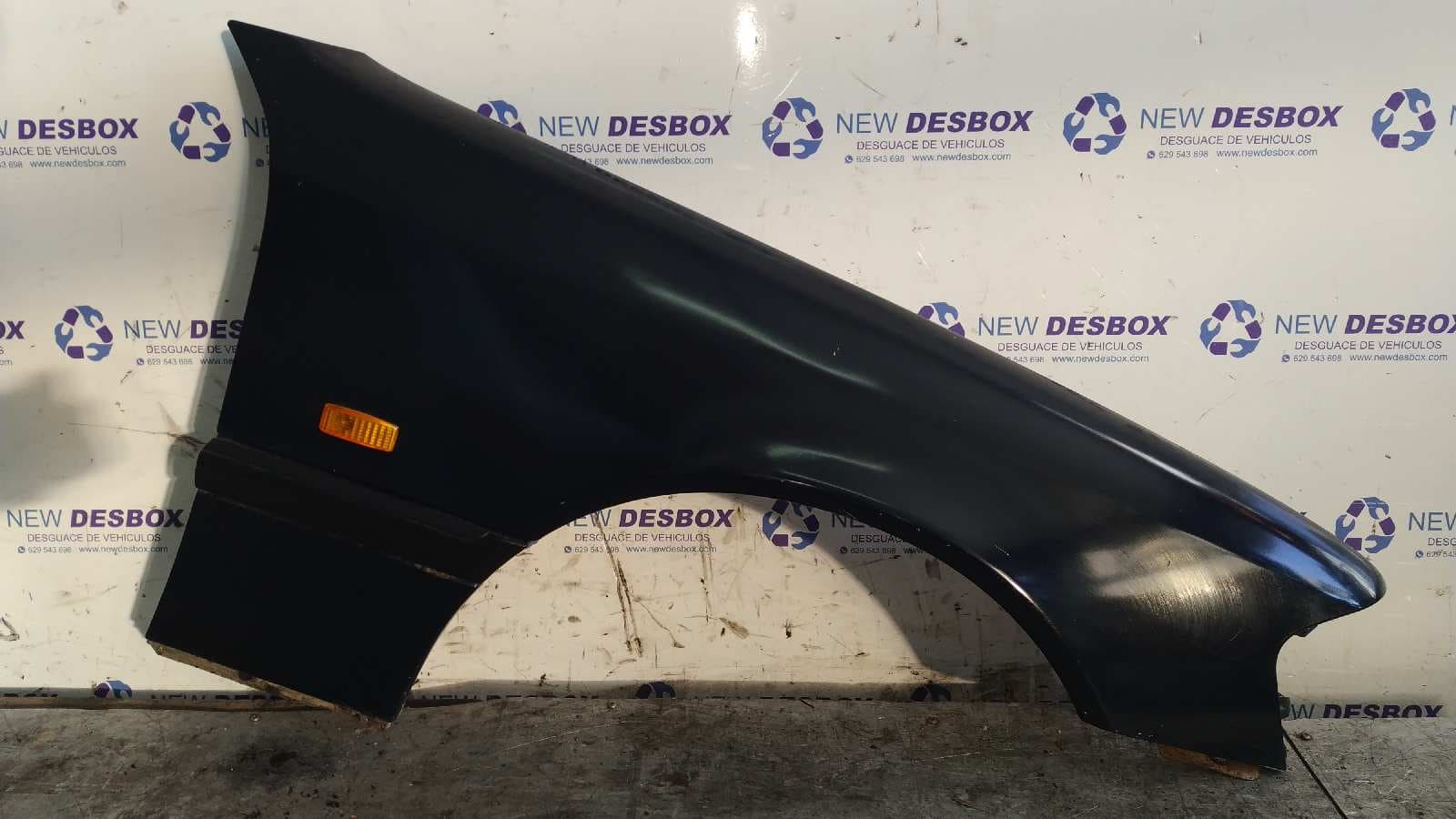 Recambio de ALETA DELANTERA DERECHA para MERCEDES-BENZ CLASE C (W202) BERLINA 2.0 Diesel CAT 601 referencia OEM IAM    - AZUL