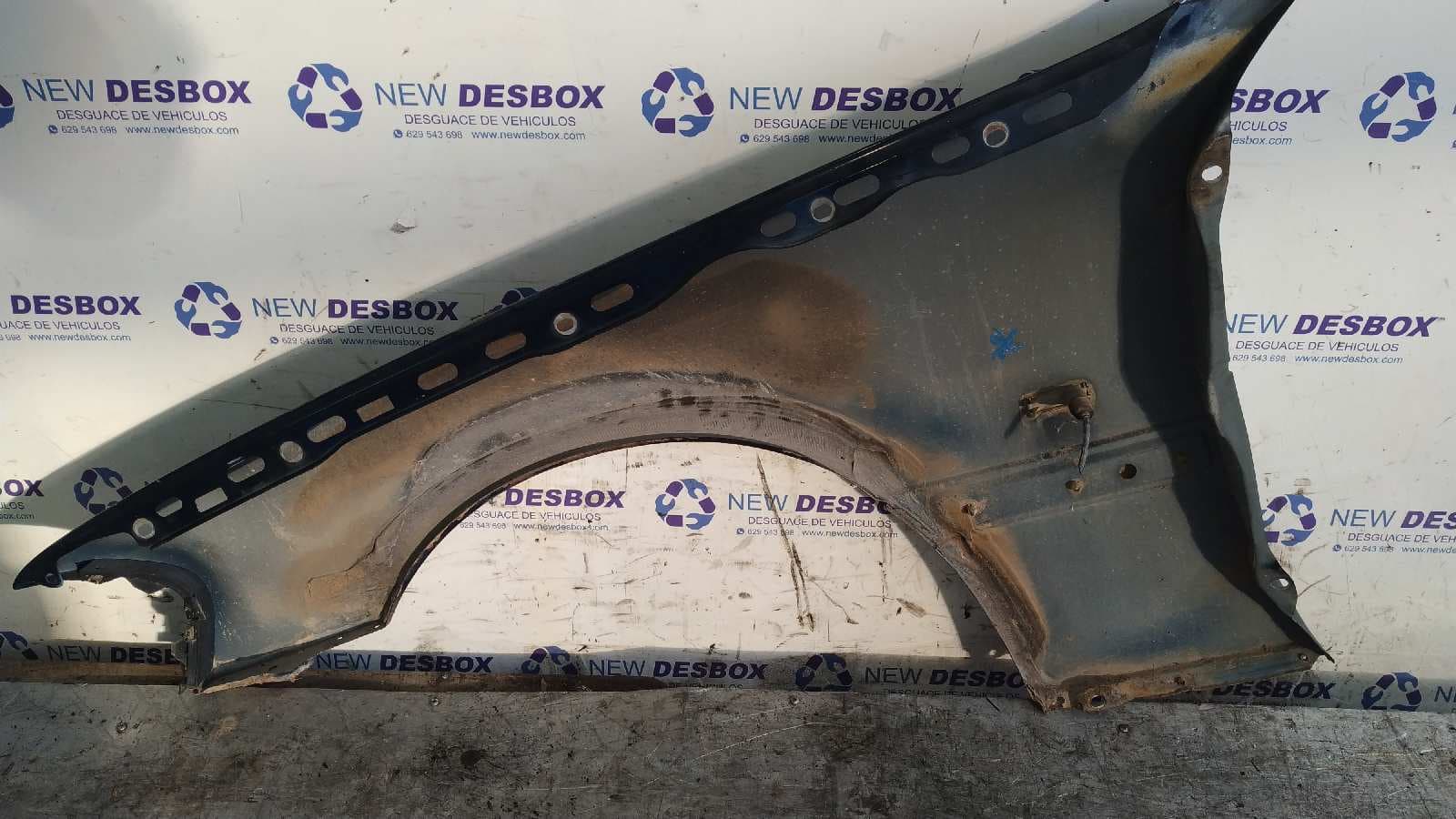Recambio de ALETA DELANTERA DERECHA para MERCEDES-BENZ CLASE C (W202) BERLINA 2.0 Diesel CAT 601 referencia OEM IAM    - AZUL 4