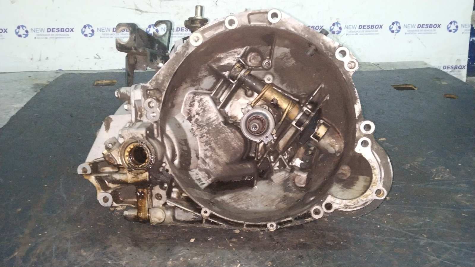 Recambio de CAJA CAMBIOS para PEUGEOT BOXER COMBI (RS2850)(270/310)(->'02) 2.5 Diesel T9A referencia OEM IAM 20UE07   - BLANCO