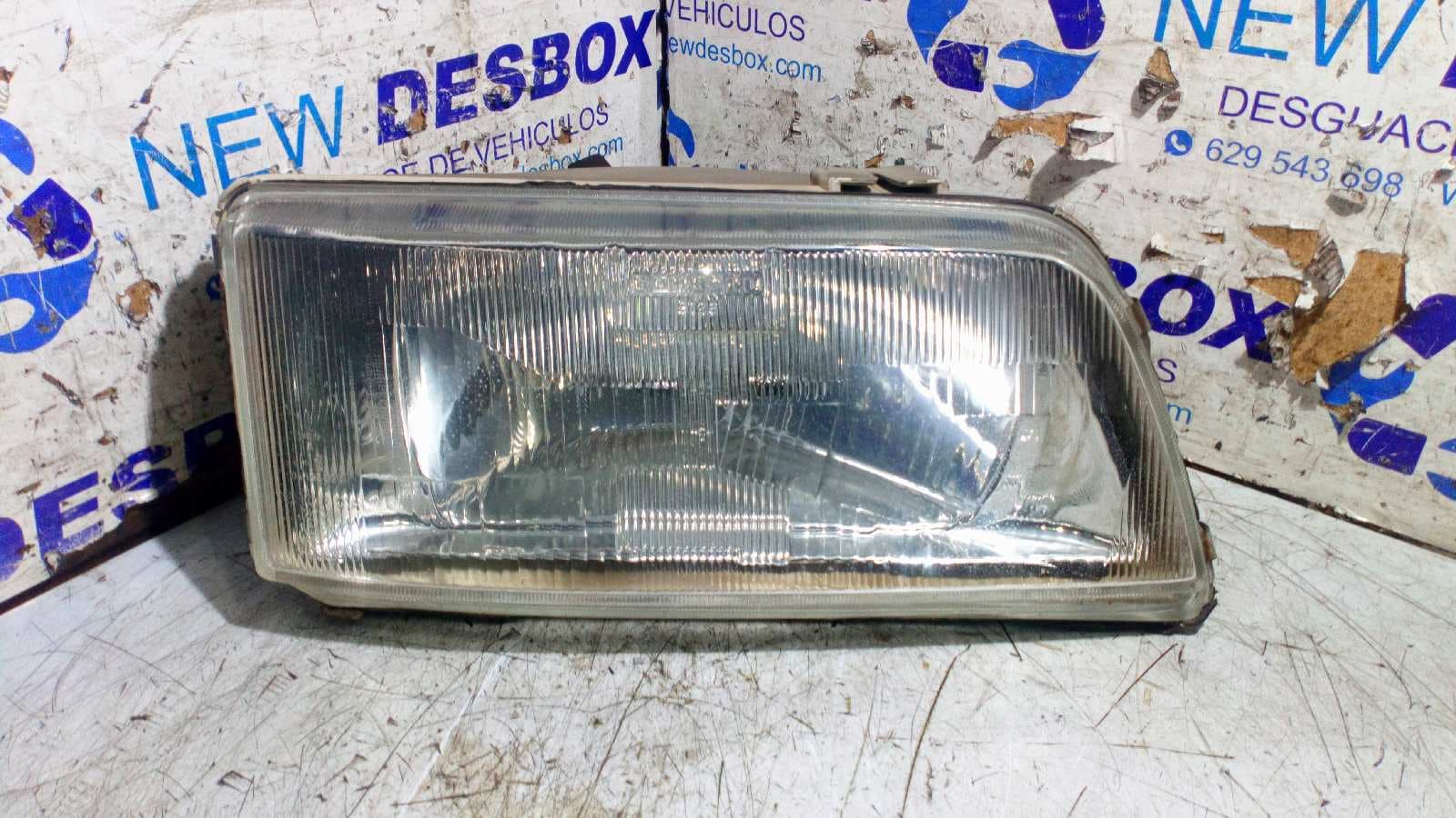Recambio de FARO DERECHO para FIAT DUCATO COMBI (DESDE 03.94) 1.9 Turbodiesel DHX referencia OEM IAM 35680748   - VERDE