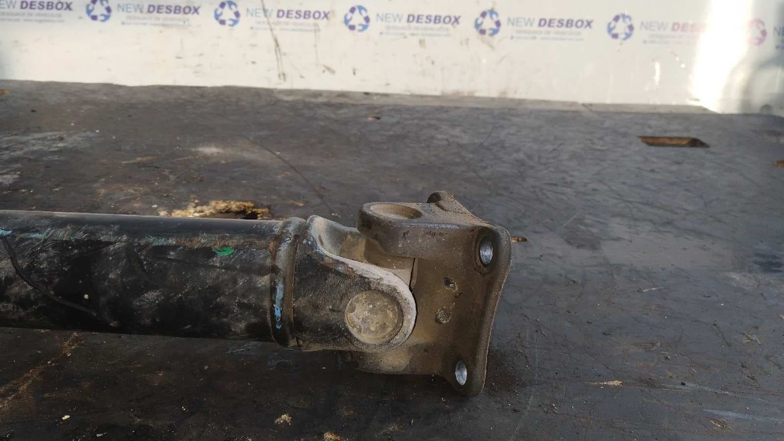 Recambio de TRANSMISION CENTRAL para NISSAN TERRANO/TERRANO.II (R20) TD27 referencia OEM IAM    - BLANCO 4