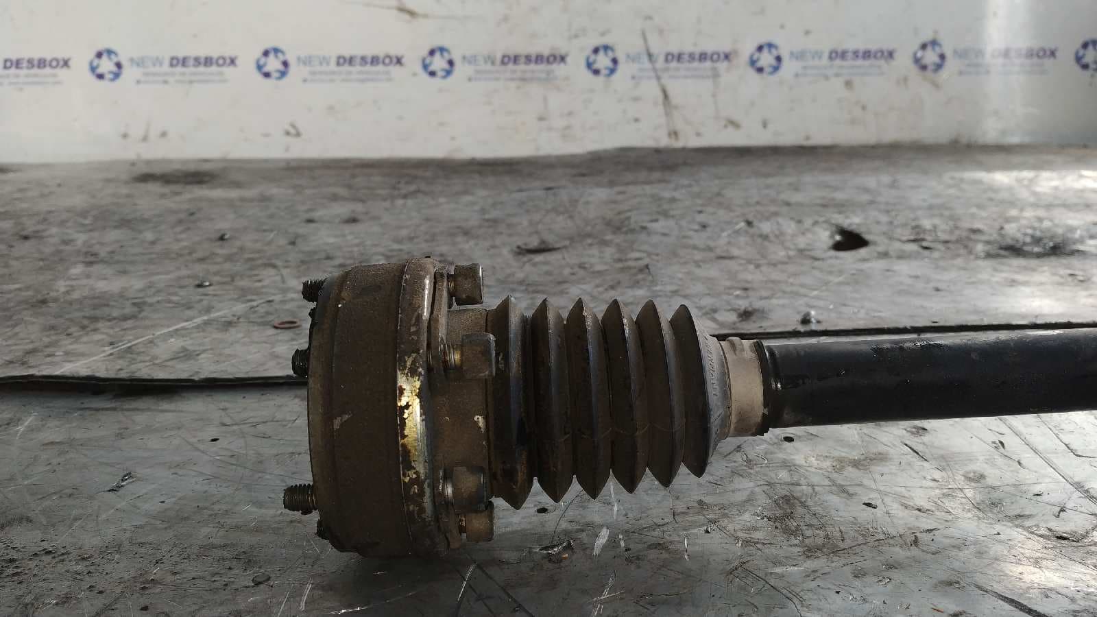 Recambio de TRANSMISION DELANTERA IZQUIERDA para SKODA FABIA (5J2 ) 1.2 CHFA referencia OEM IAM    - BLANCO 4