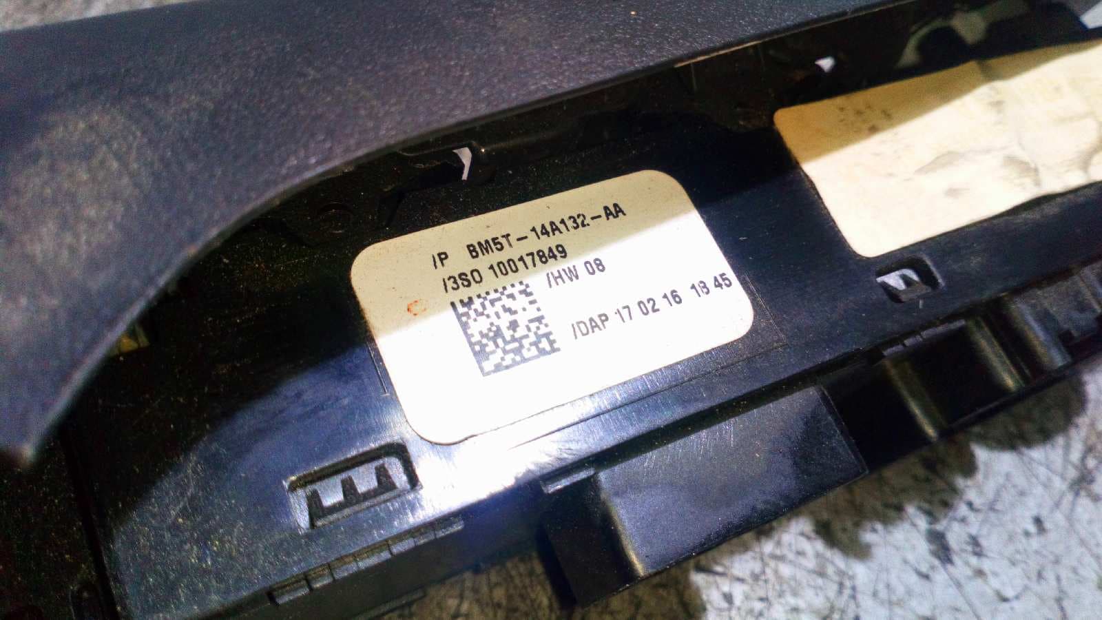 Recambio de MANDO ELEVALUNAS DELANTERO IZQUIERDO para FORD TRANSIT CONNECT XVGA referencia OEM IAM BM5T14A132AA   - BLANCO 2