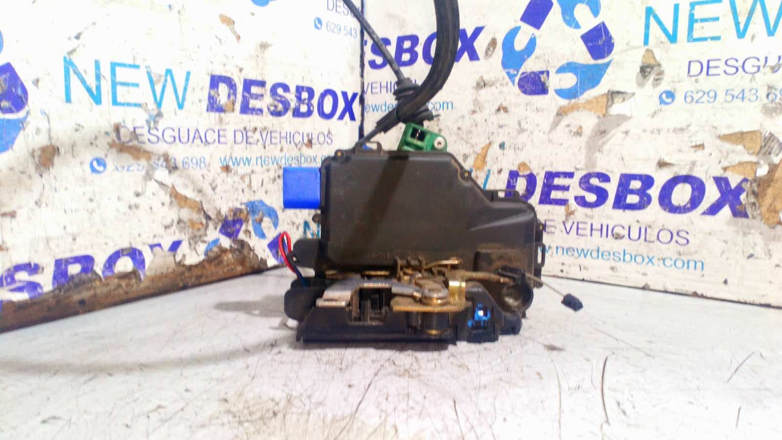 Recambio de CERRADURA PUERTA DELANTERA IZQUIERDA para VOLKSWAGEN POLO (9N1) referencia OEM IAM C3B1837015AM