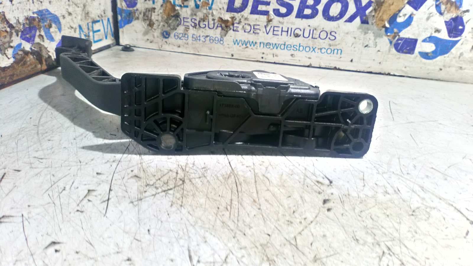 Recambio de POTENCIOMETRO PEDAL para SKODA FABIA (5J2 ) 1.2 CHFA referencia OEM IAM 6PV01036884   - BLANCO 2