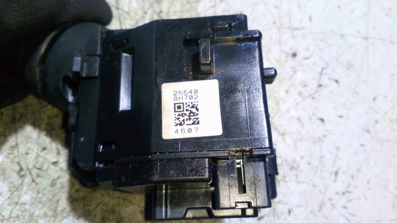 Recambio de MANDO LUCES para NISSAN TERRANO/TERRANO.II (R20) 2.7 Turbodiesel TD27 referencia OEM IAM 25540   - BLANCO 4