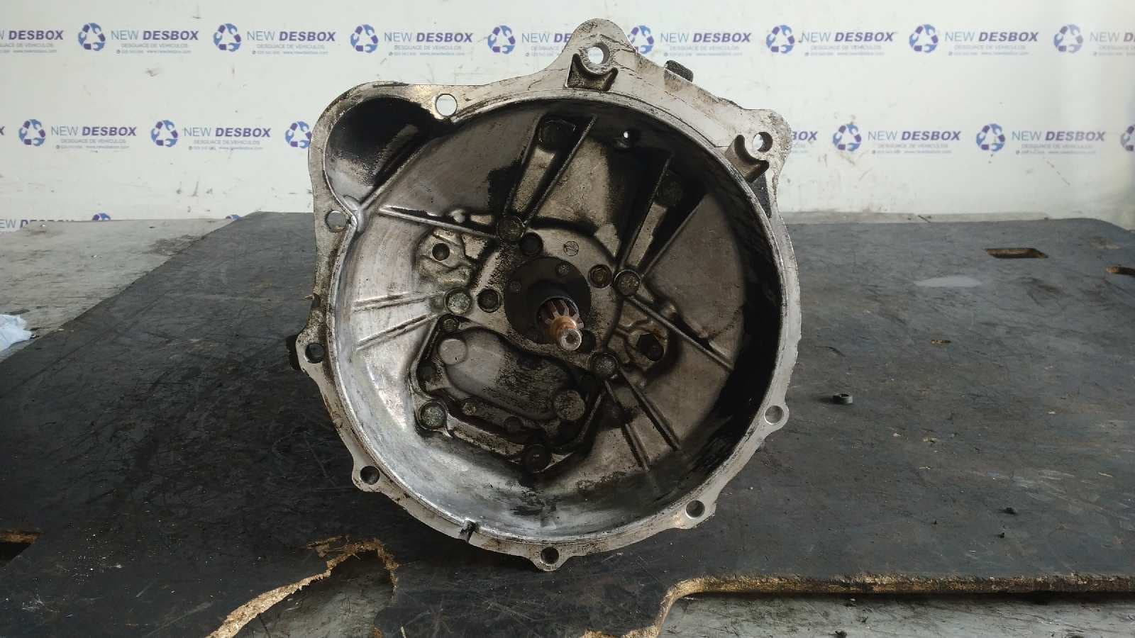 Recambio de CAJA CAMBIOS para MERCEDES-BENZ CLASE E (W123) referencia OEM IAM 115261199