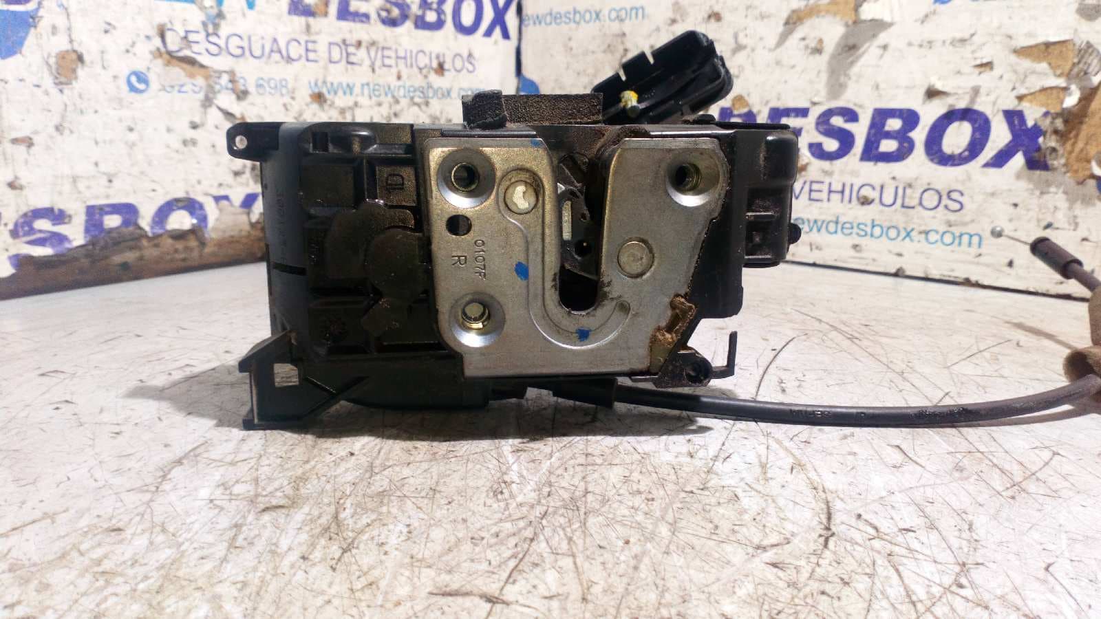 Recambio de CERRADURA PUERTA DELANTERA DERECHA para RENAULT CLIO III 1.5 dCi Diesel K9K N7 referencia OEM IAM 300125E   - AZUL 4