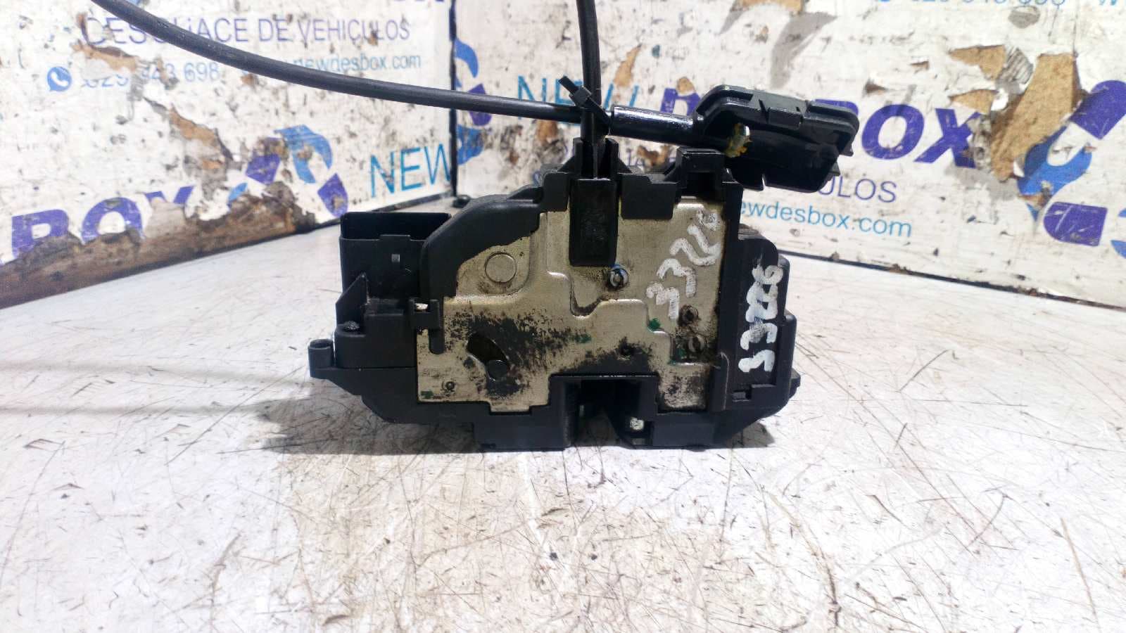 Recambio de CERRADURA PUERTA TRASERA DERECHA para RENAULT CLIO III K9K N7 referencia OEM IAM 299161E   - AZUL 2