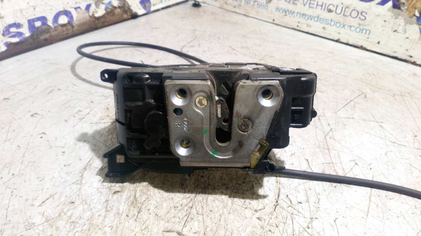 Recambio de CERRADURA PUERTA TRASERA DERECHA para RENAULT CLIO III K9K N7 referencia OEM IAM 299161E   - AZUL 3