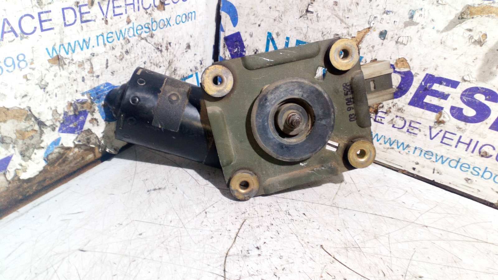 Recambio de MOTOR LIMPIA DELANTERO para NISSAN TERRANO/TERRANO.II (R20) TD27 referencia OEM IAM 0390241185   - BLANCO 4