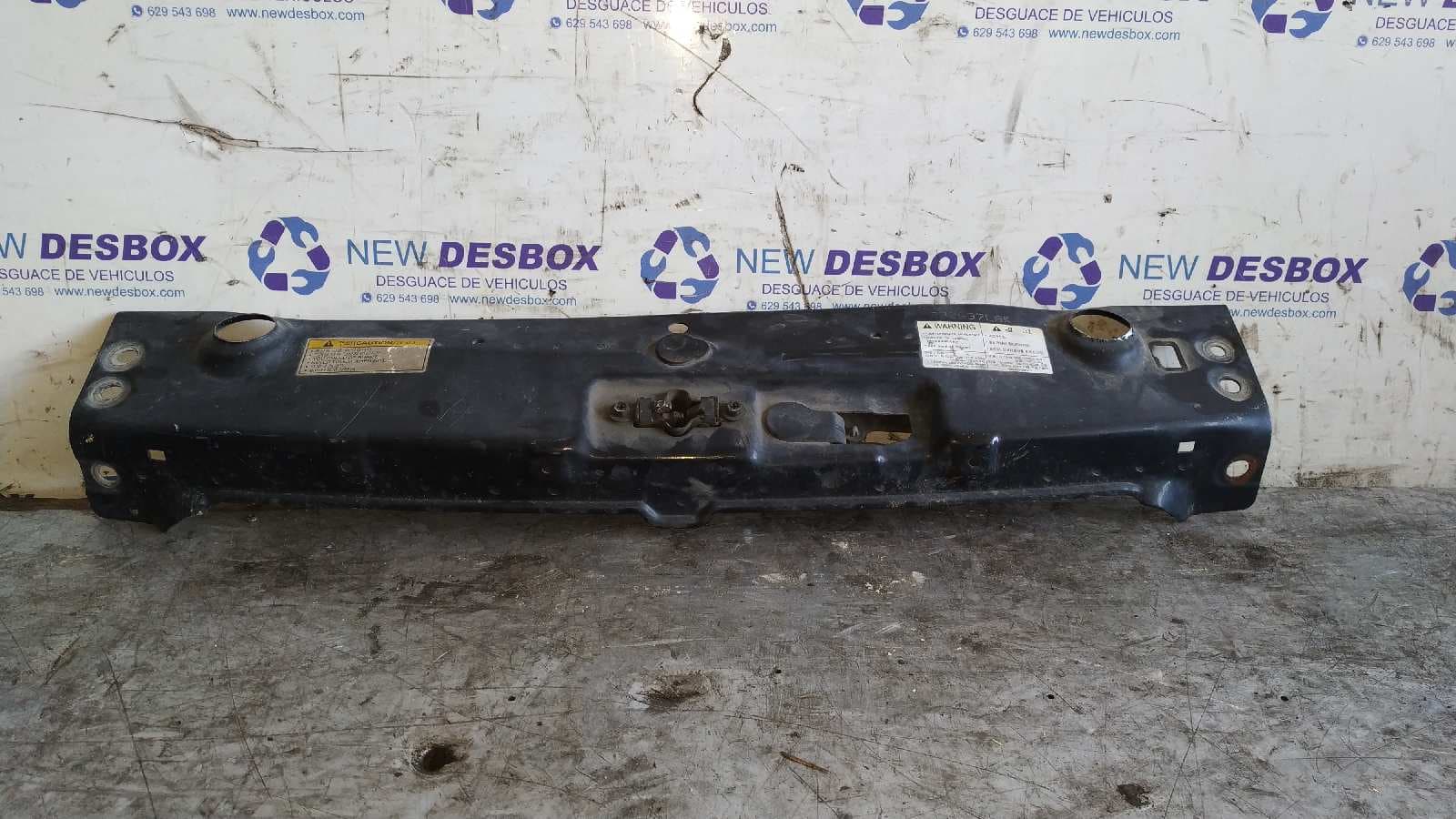 Recambio de PANEL FRONTAL para SSANGYONG REXTON 2.7 Turbodiesel CAT D27DT referencia OEM IAM 232637LAK   - NEGRO