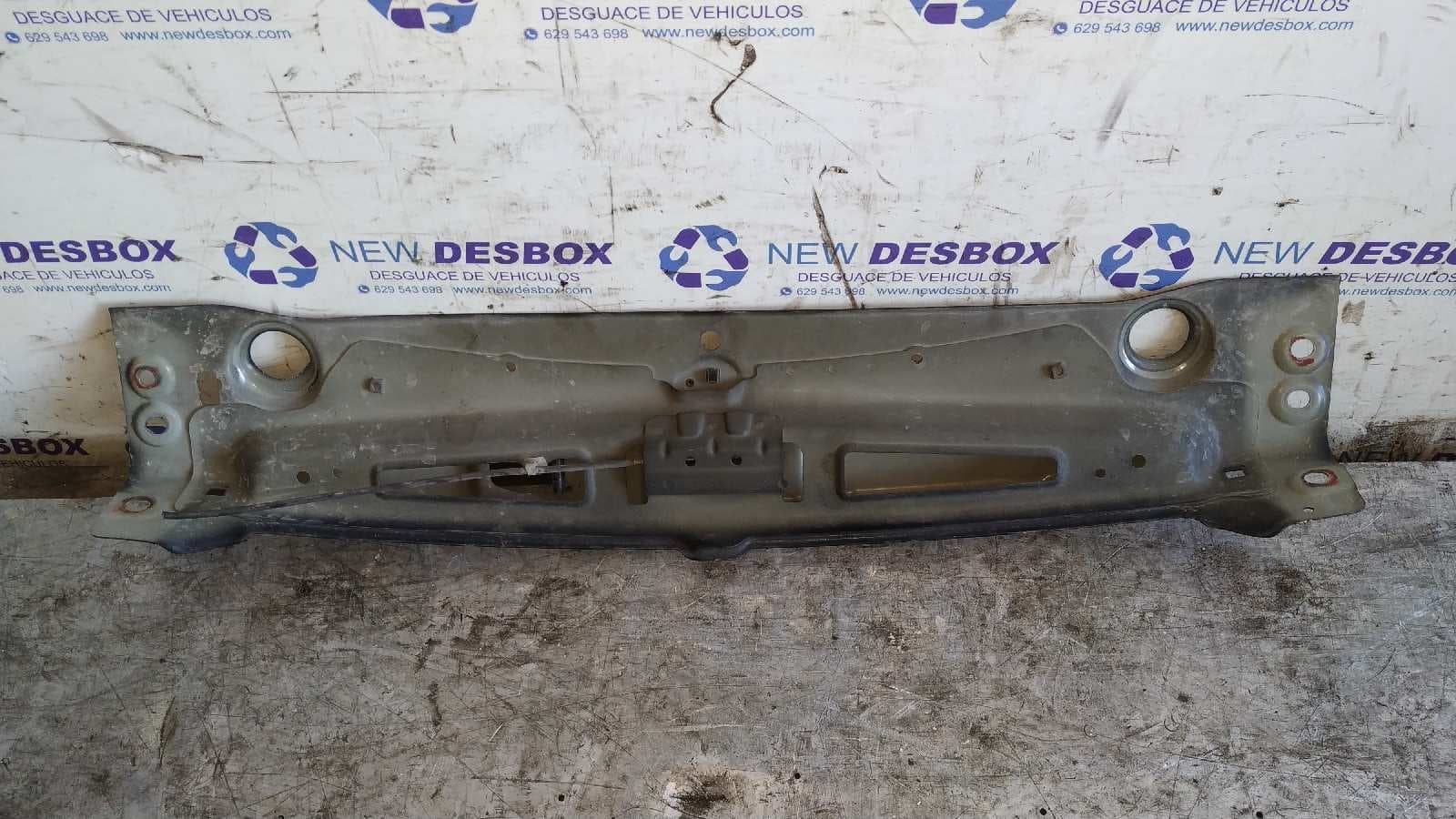 Recambio de PANEL FRONTAL para SSANGYONG REXTON 2.7 Turbodiesel CAT D27DT referencia OEM IAM 232637LAK   - NEGRO 2