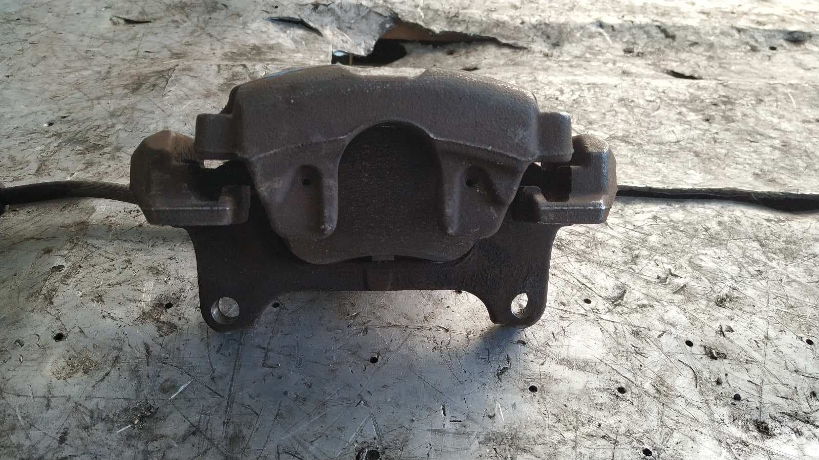 Recambio de PINZA DE FRENO DELANTERA IZQUIERDA para AUDI A4 BER. (B8) Basis CAG referencia OEM IAM    - NEGRO 4