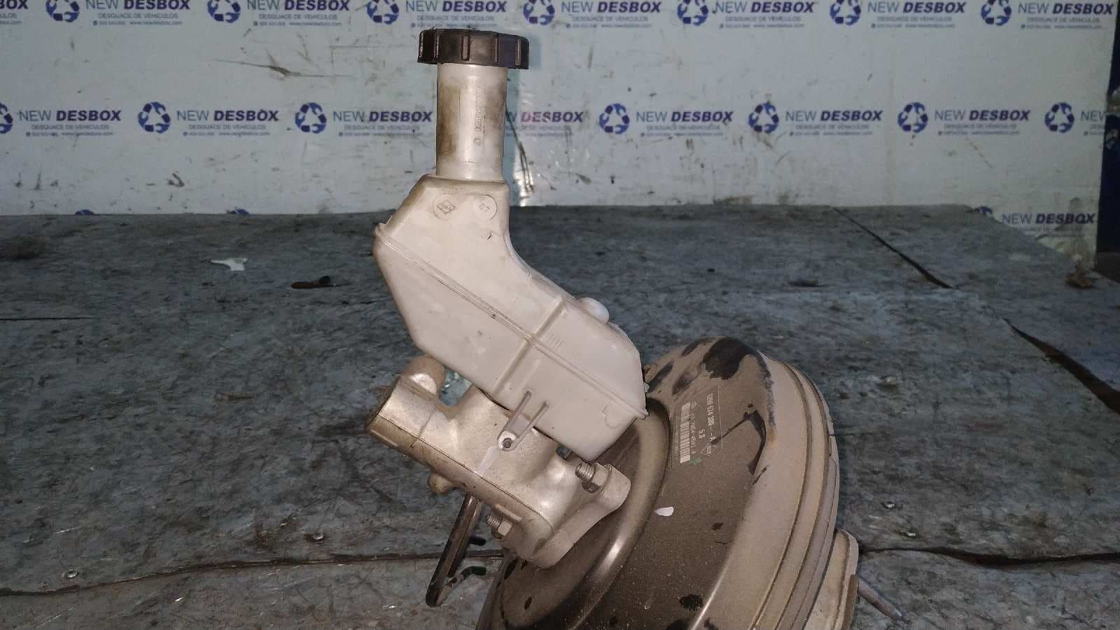 Recambio de BOMBA FRENO para RENAULT CLIO III 1.2 16V D4F H7 referencia OEM IAM 8200129956   - BLANCO 4