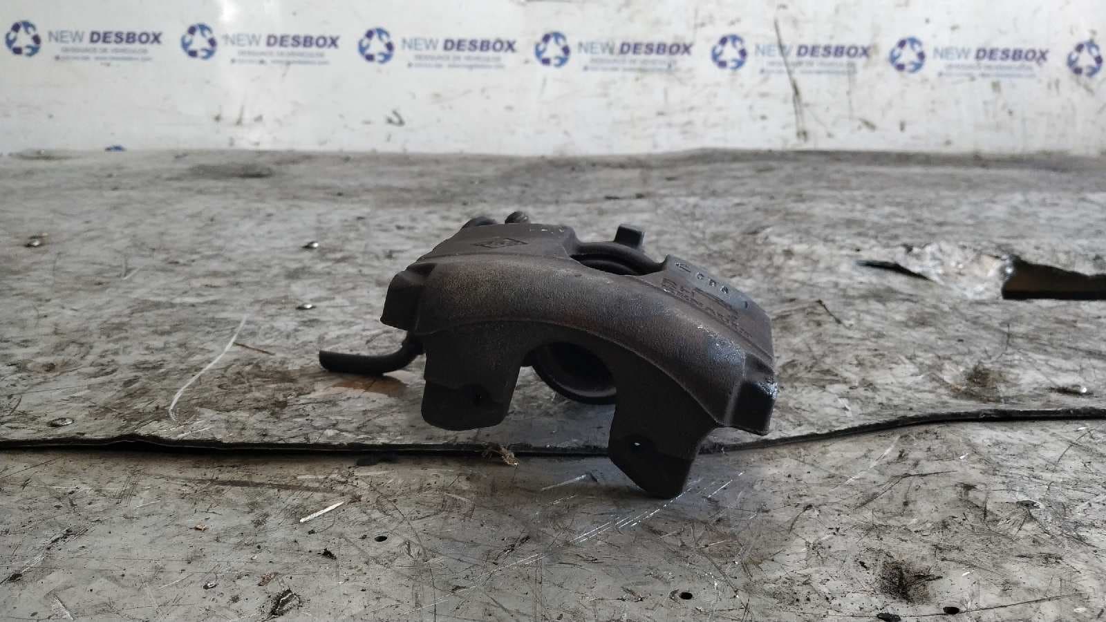 Recambio de PINZA DE FRENO DELANTERA DERECHA para RENAULT LAGUNA II GRANDTOUR (KG0) 1.9 dCi Diesel F9Q C7 referencia OEM IAM FN357   - DORADO 3