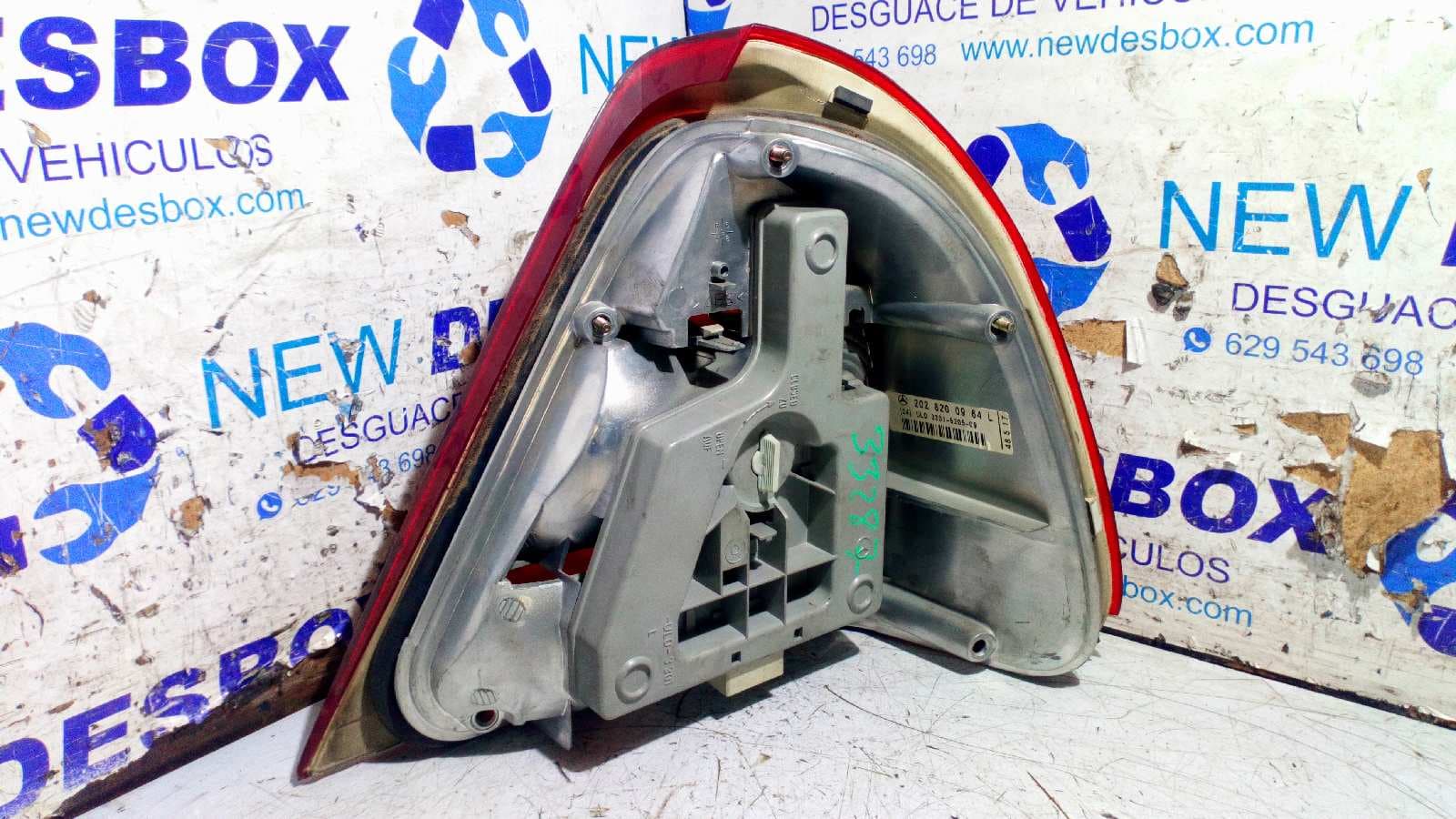 Recambio de PILOTO TRASERO IZQUIERDO para MERCEDES-BENZ CLASE C (W202) BERLINA 2.5 20V Turbodiesel CAT 605960 referencia OEM IAM 2028200964L   - GRANATE 4