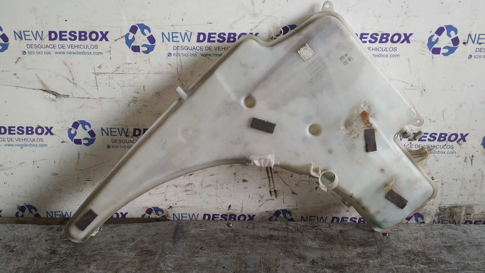 Recambio de DEPOSITO LIMPIA para BMW SERIE 1 BERLINA (E81/E87) 2.0 16V Diesel CAT M47N204D4 referencia OEM IAM 712423109   - GRIS 5