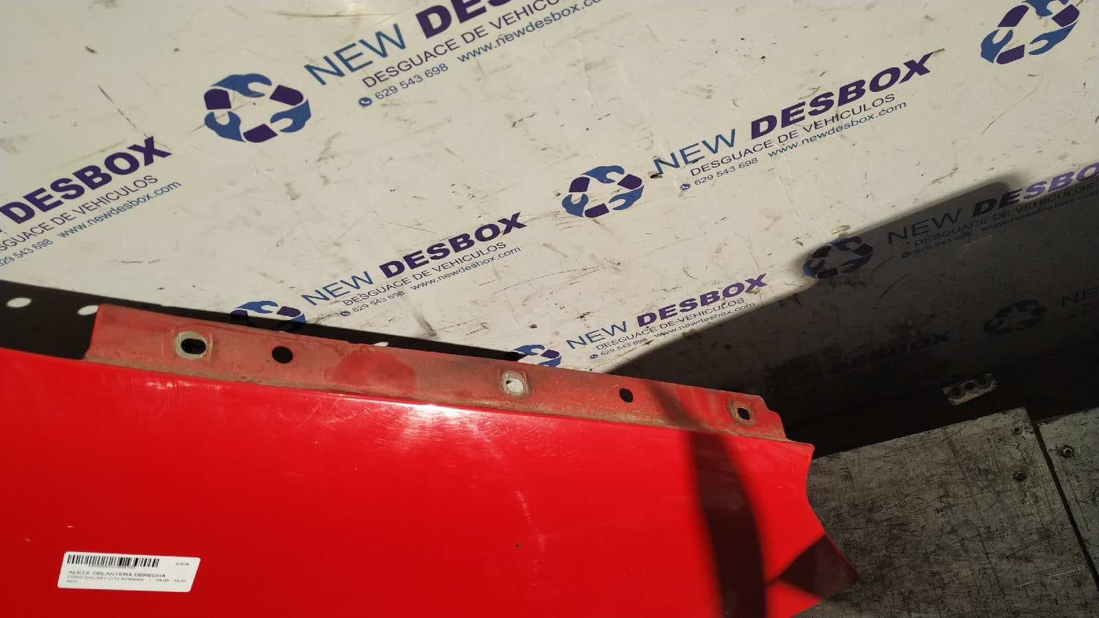 Recambio de ALETA DELANTERA DERECHA para FORD GALAXY (VY) Ambiente AUY referencia OEM IAM 1302987   - ROJO 3