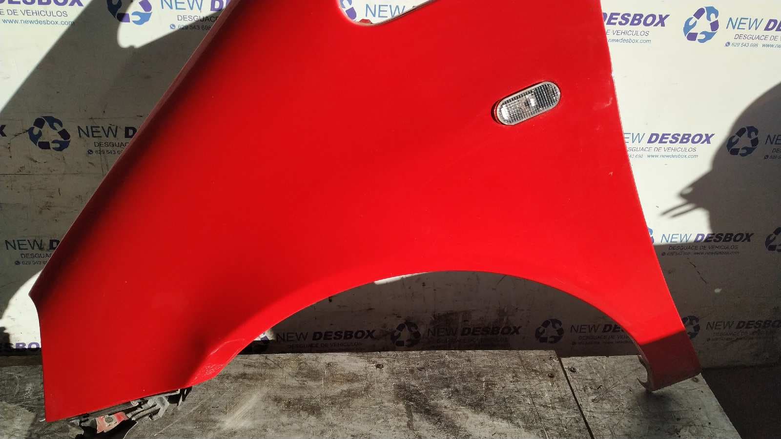 Recambio de ALETA DELANTERA IZQUIERDA para FORD GALAXY (VY) Ambiente AUY referencia OEM IAM 1302986   - ROJO 2