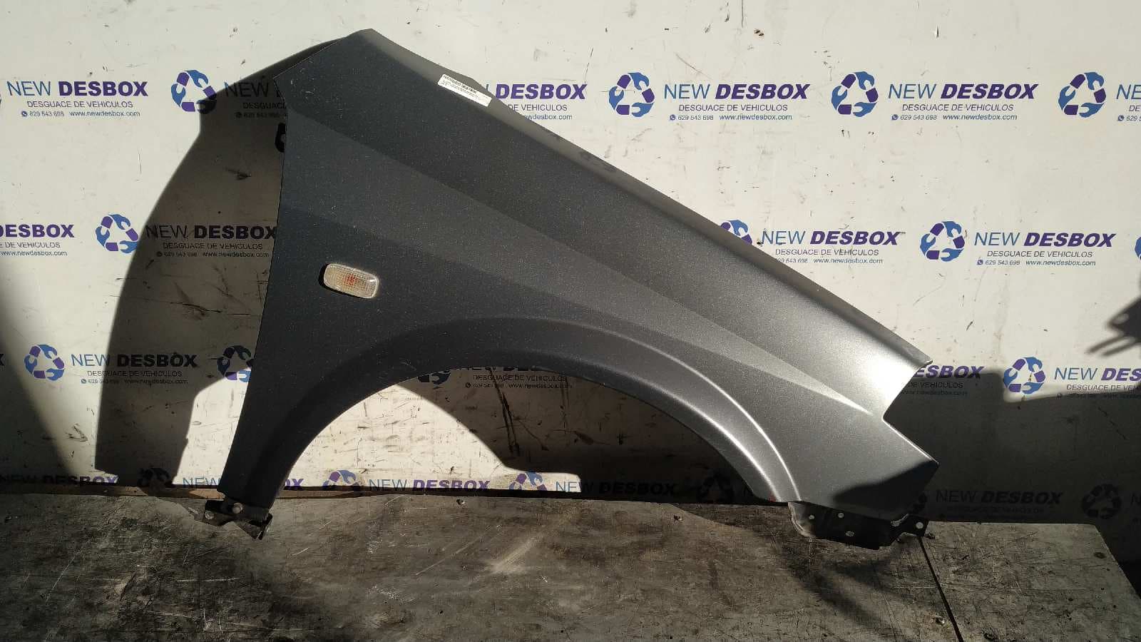 Recambio de ALETA DELANTERA DERECHA para NISSAN PRIMERA BERLINA (P12) 1.6 CAT QG16       referencia OEM IAM    - GRIS