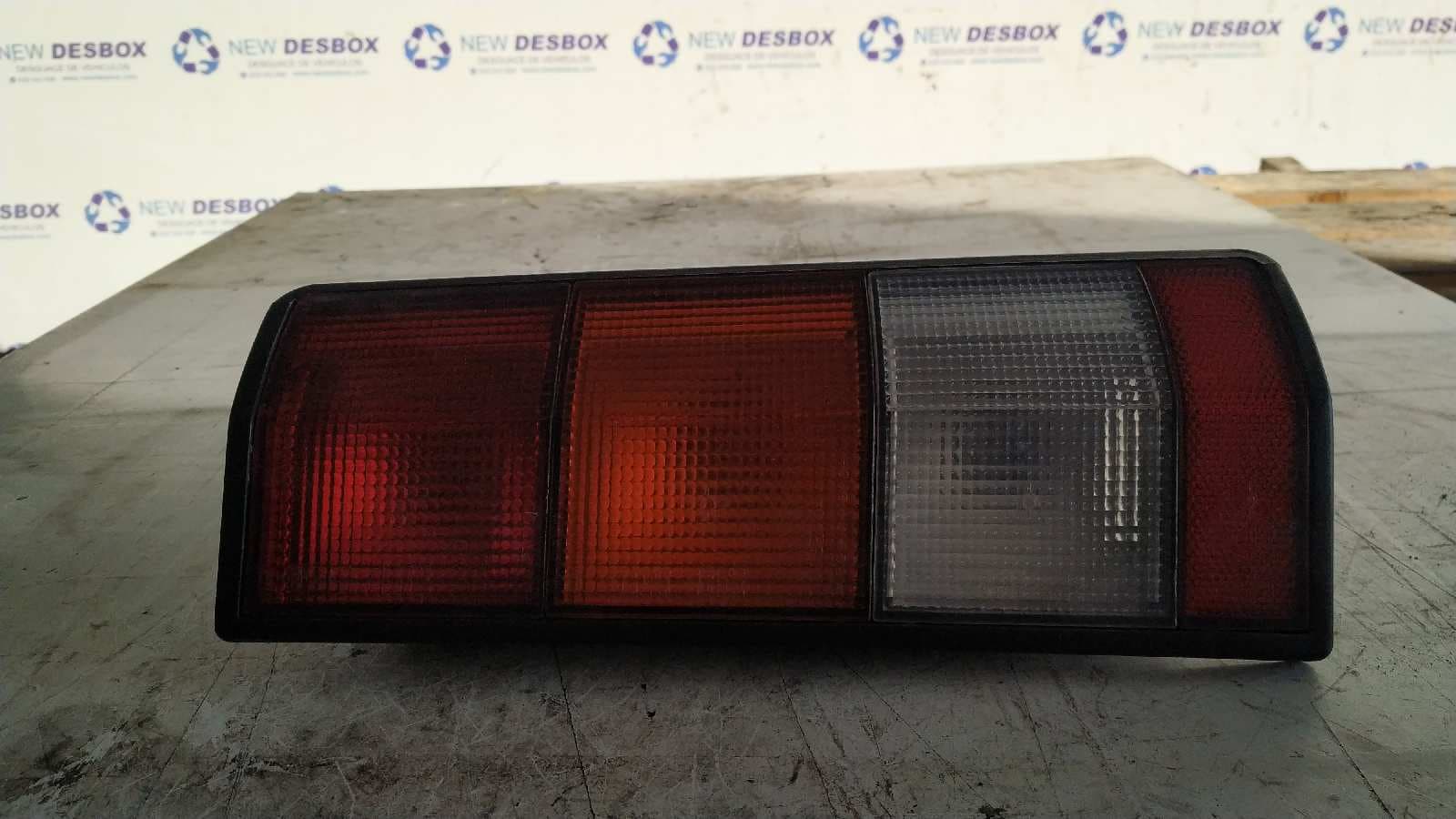 Recambio de PILOTO TRASERO DERECHO para RENAULT RAPID/EXPRESS (F40) 1.4 Básico Familiar CAT (F407) C1J referencia OEM IAM 20990D   - BEIGE