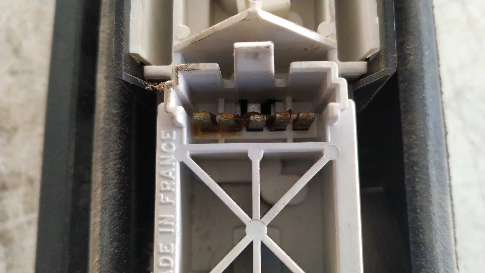 Recambio de PILOTO TRASERO DERECHO para RENAULT RAPID/EXPRESS (F40) 1.4 Básico Familiar CAT (F407) C1J referencia OEM IAM 20990D   - BEIGE 2