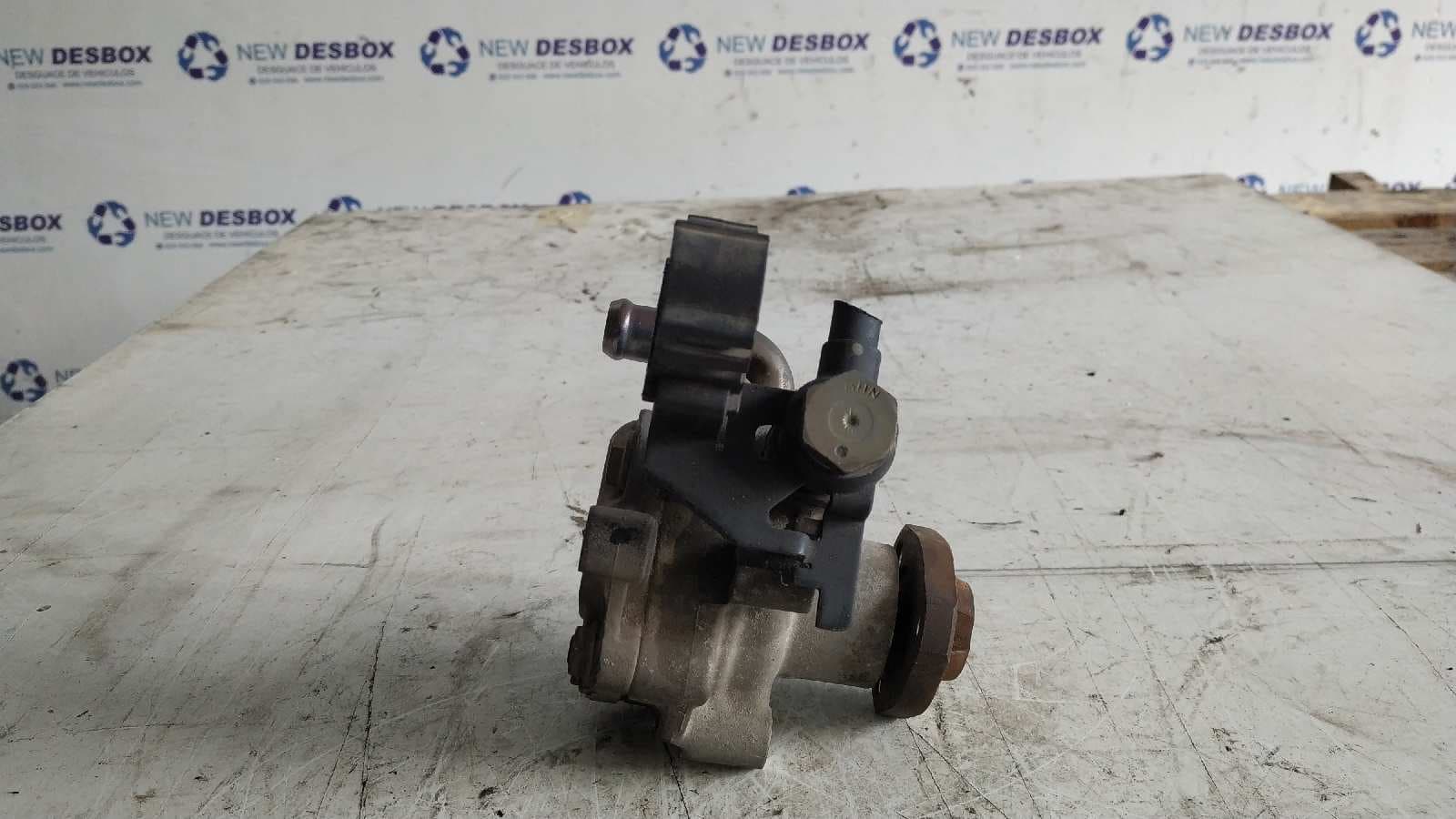 Recambio de BOMBA DIRECCION para VOLKSWAGEN BORA BERLINA (1J2) 1.6 16V AZD referencia OEM IAM 1J0422154B   - AZUL 5