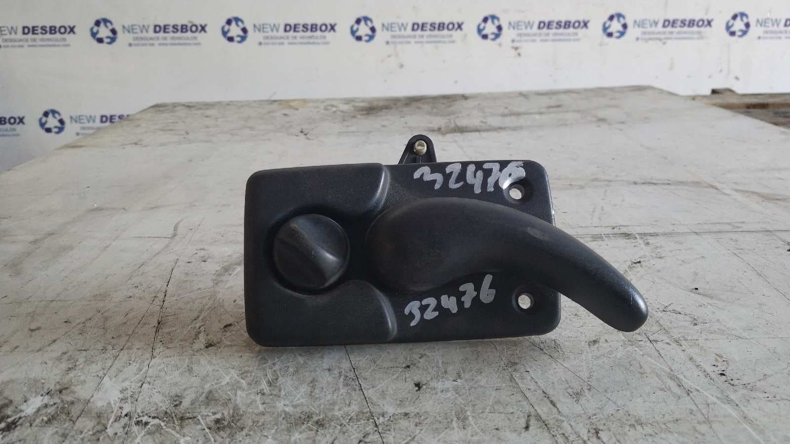 Recambio de MANETA INTERIOR TRASERA DERECHA para OPEL MOVANO 2.5 Diesel (S8U-772 / L93) S8UW7 referencia OEM IAM 7700352